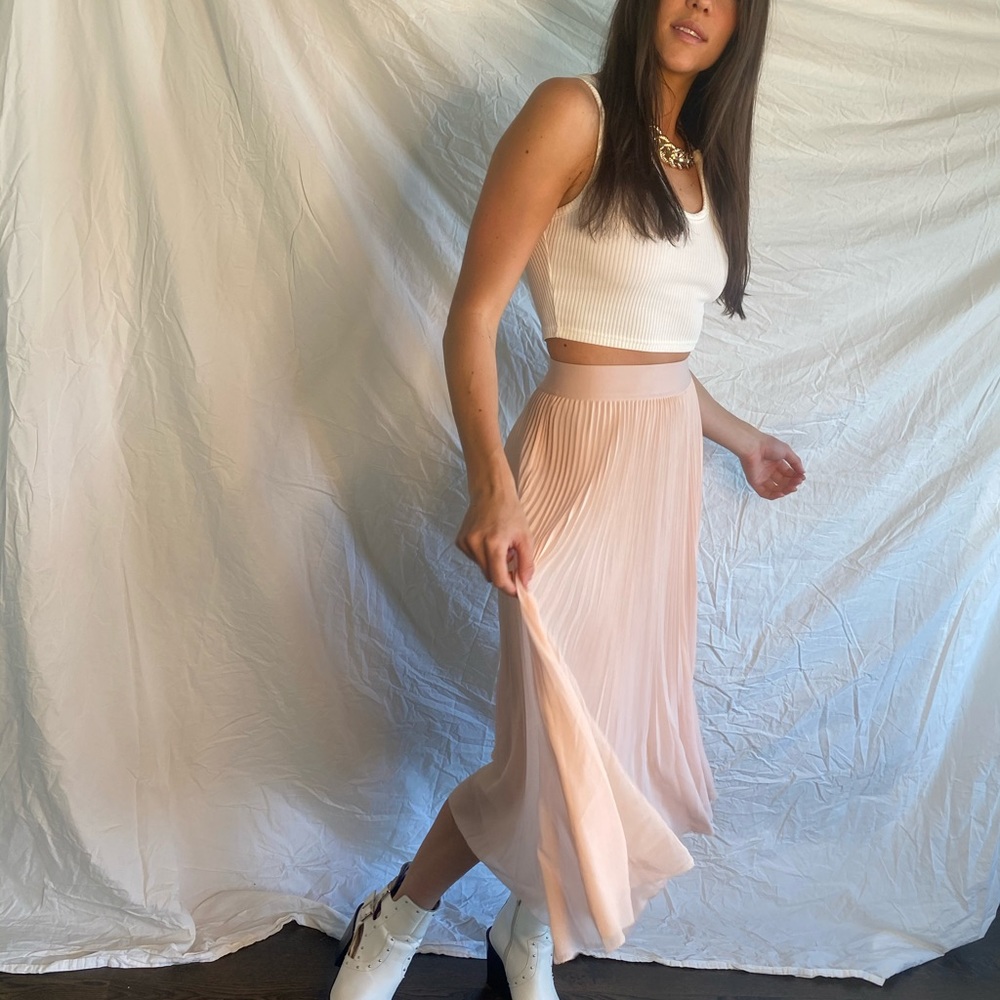 Pink flowy skirt